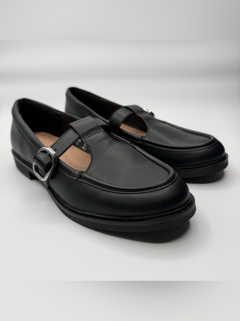 Time and Tru Black Leather Mary Jane Loafers with Silver Buckle Detail US 8,UK 6